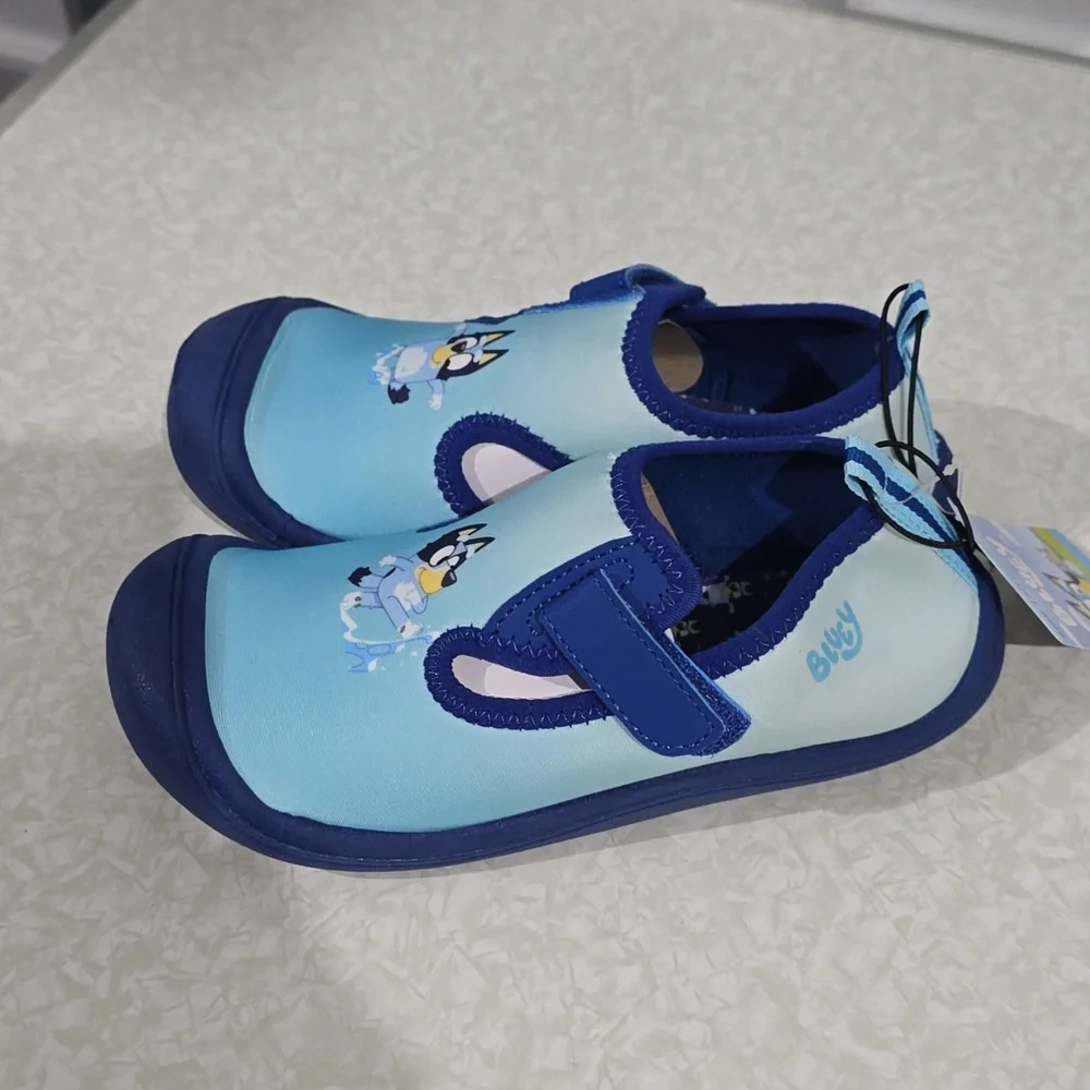 Bluey water shoes NWT Size 13/1 GroundUp‎